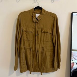 Cargo waist tie jacket! Very flattering, tan/brown color, fits S-M never worn